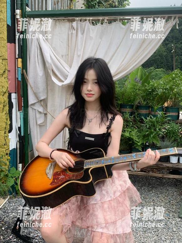 私房写真新风潮：Poppa Chan洛琪希的创意图片展示